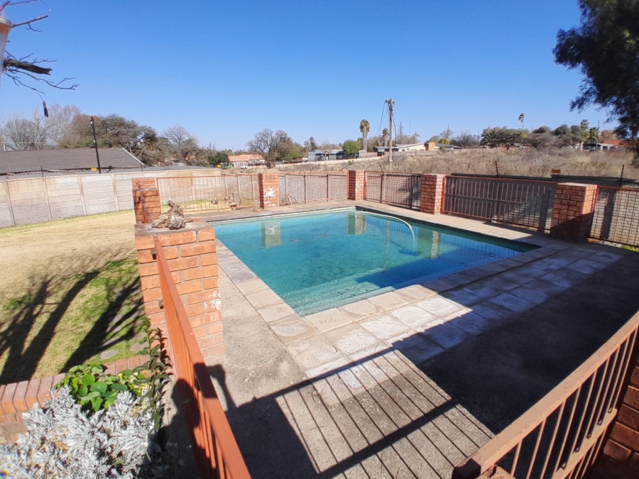 4 Bedroom Property for Sale in Kuruman Northern Cape